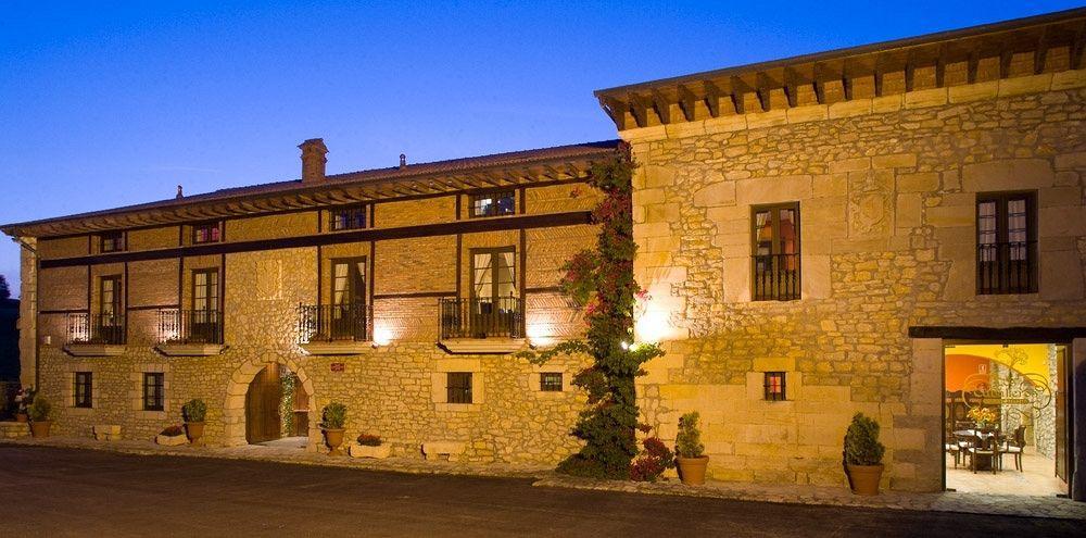 Hotel Casona Los Caballeros Santillana del Mar Extérieur photo
