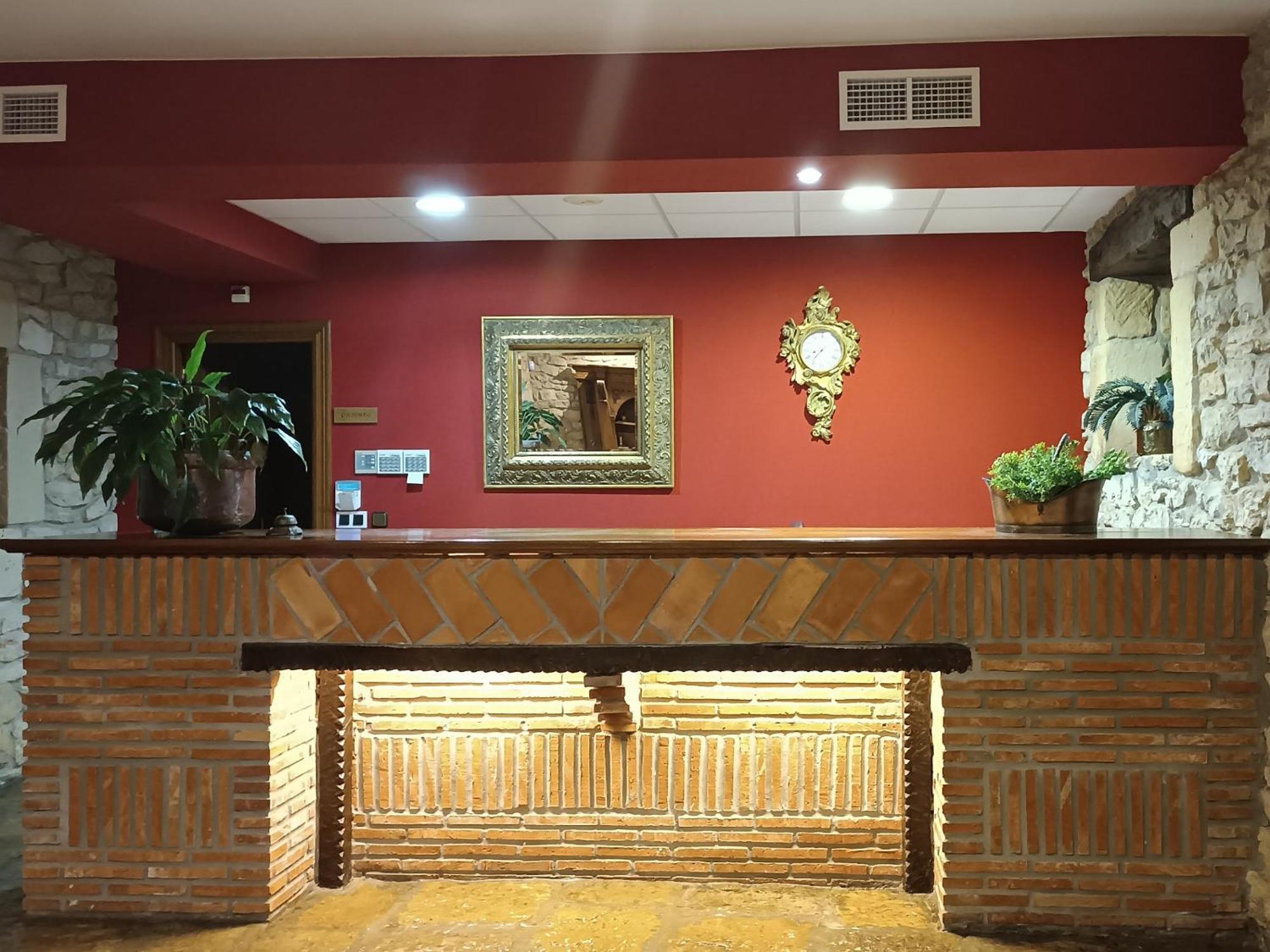 Hotel Casona Los Caballeros Santillana del Mar Extérieur photo