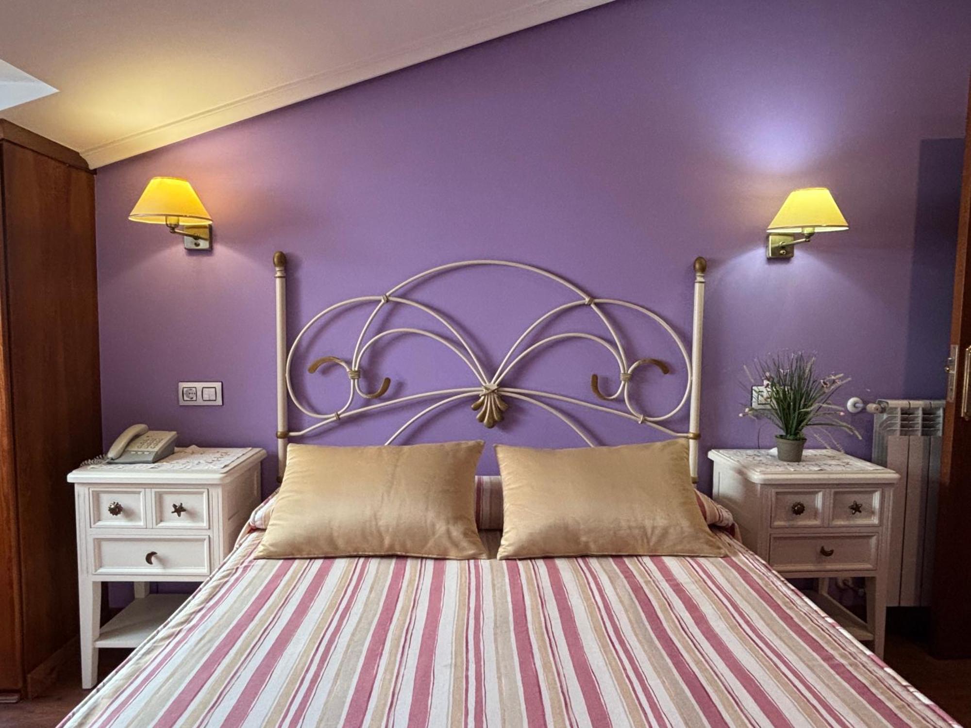 Hotel Casona Los Caballeros Santillana del Mar Extérieur photo