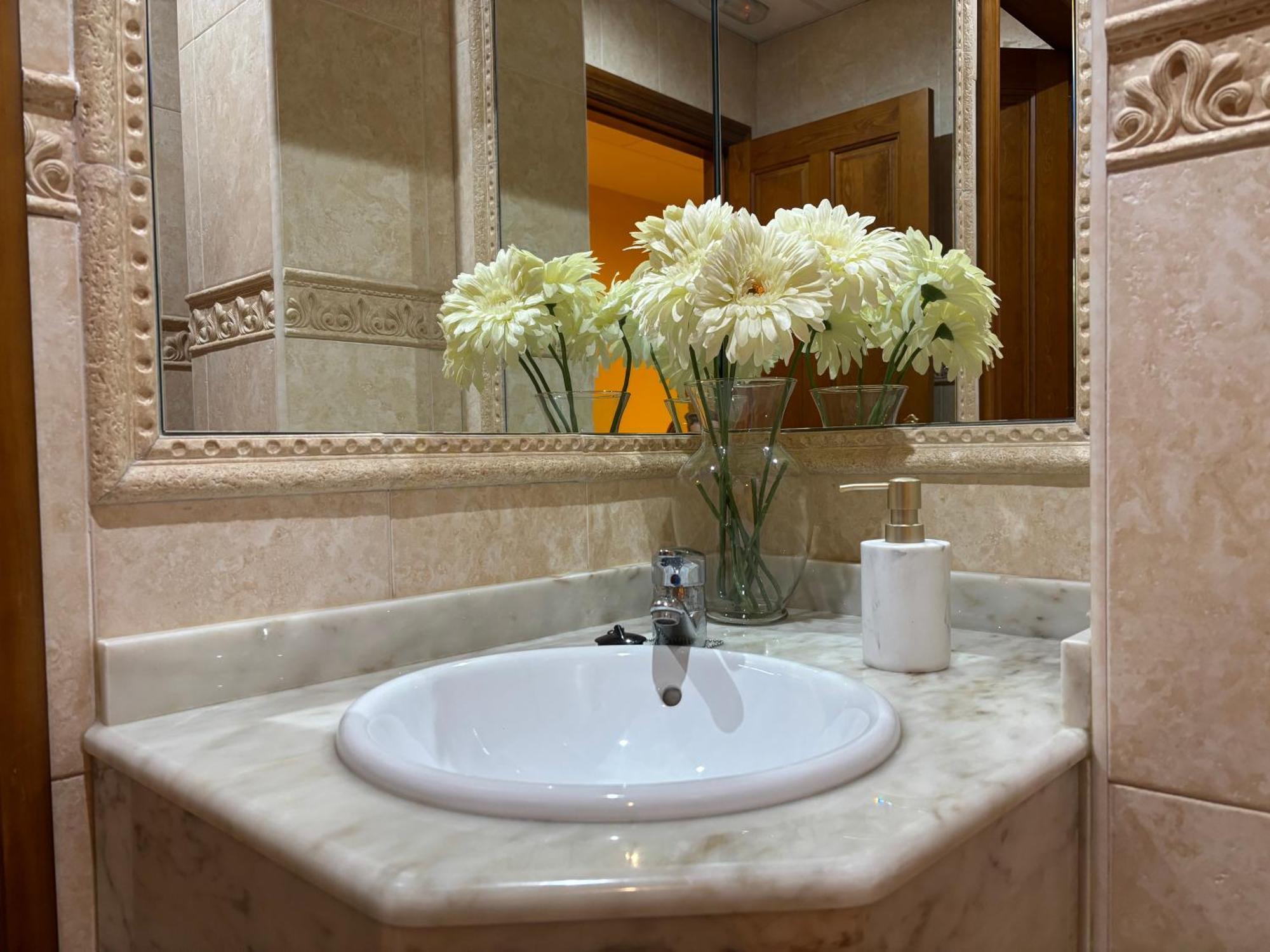 Hotel Casona Los Caballeros Santillana del Mar Extérieur photo